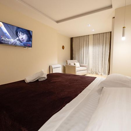 Observatori Apartment Tirana Esterno foto