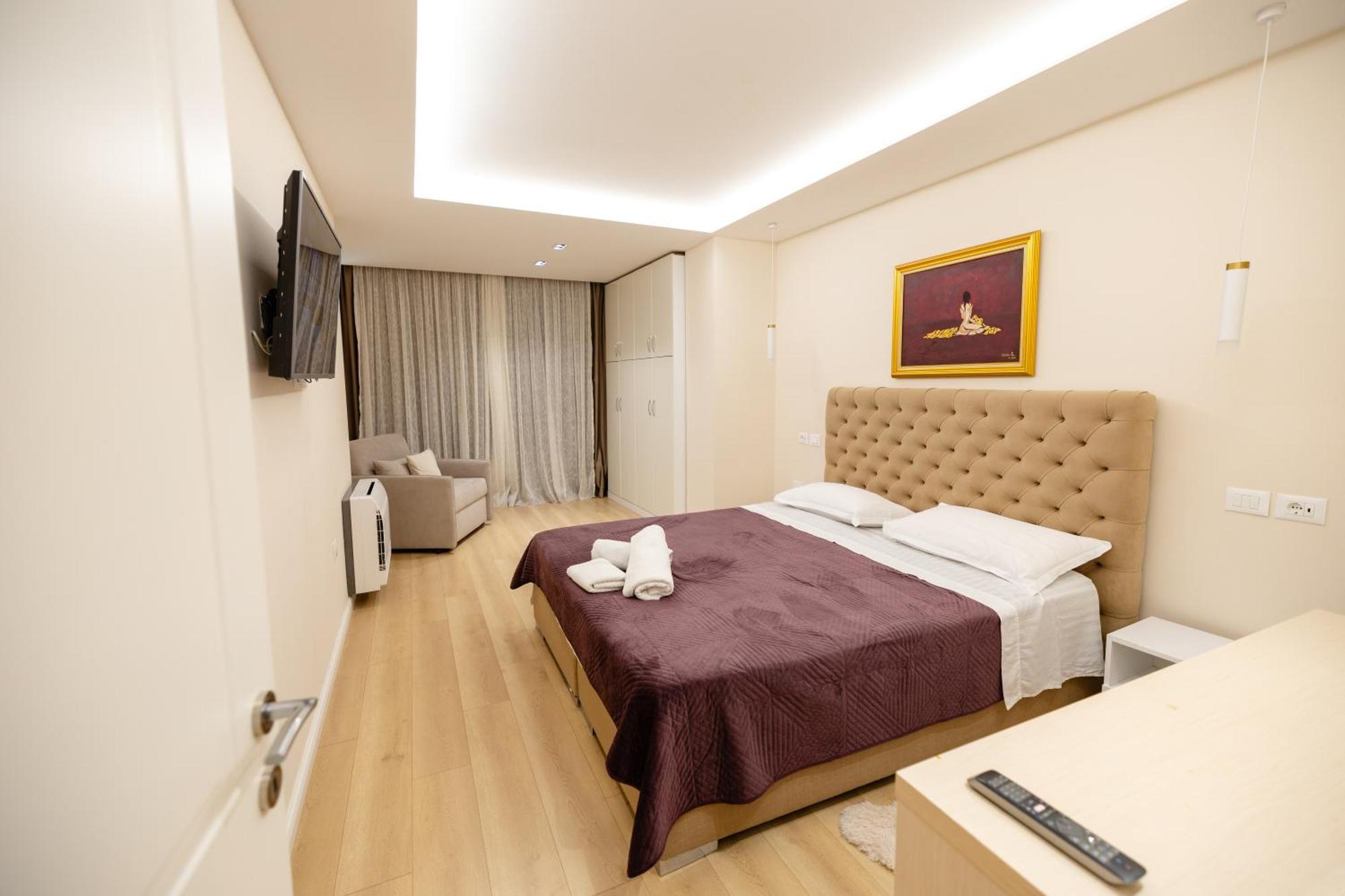 Observatori Apartment Tirana Esterno foto