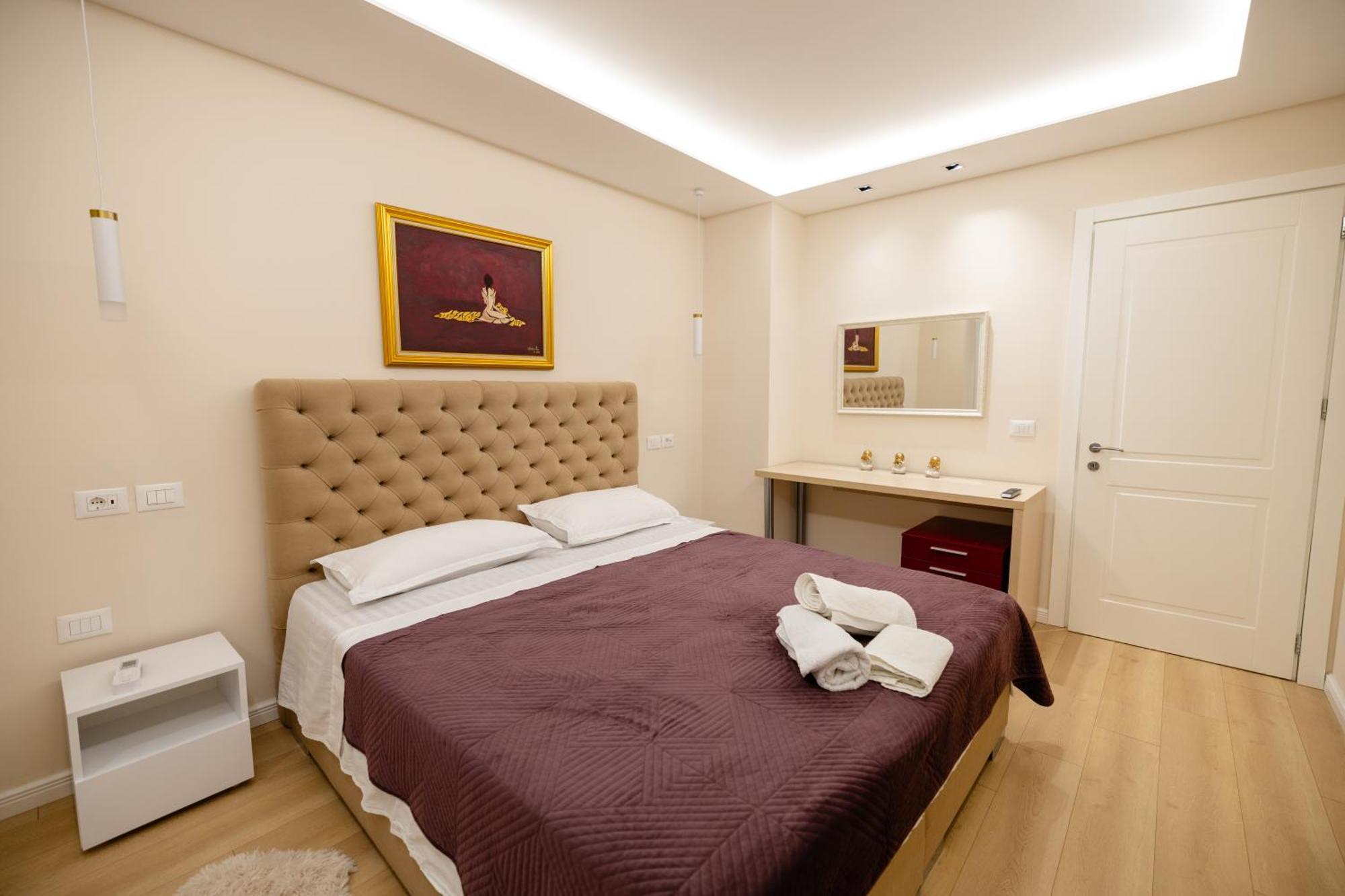 Observatori Apartment Tirana Esterno foto