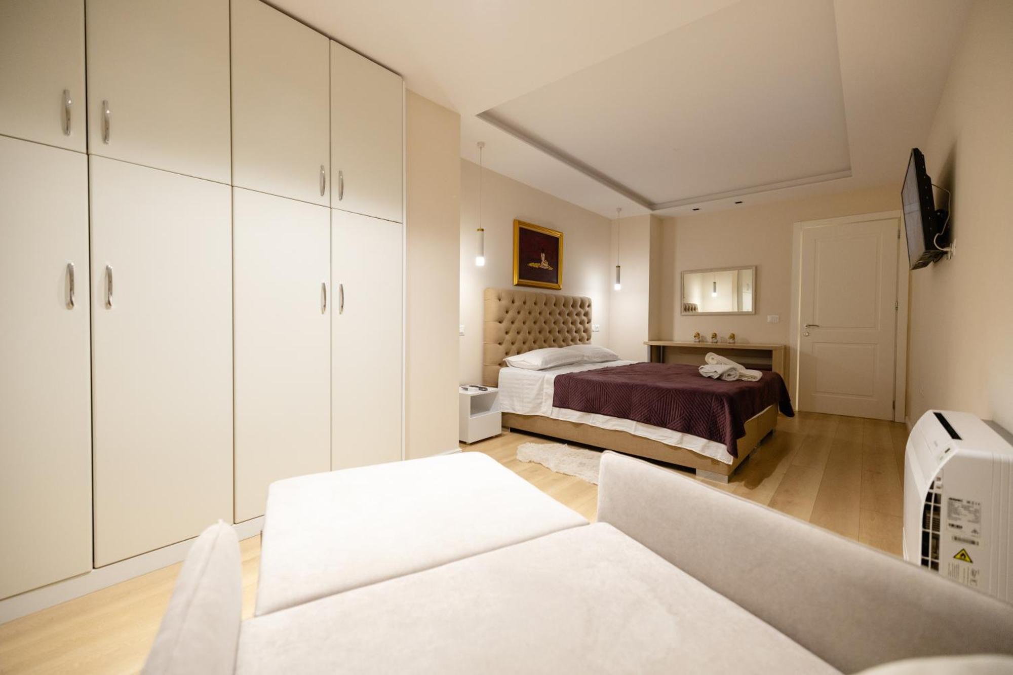 Observatori Apartment Tirana Esterno foto
